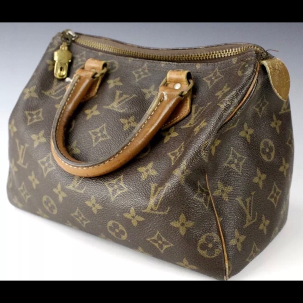 SOLD Louis Vuitton authentic bag